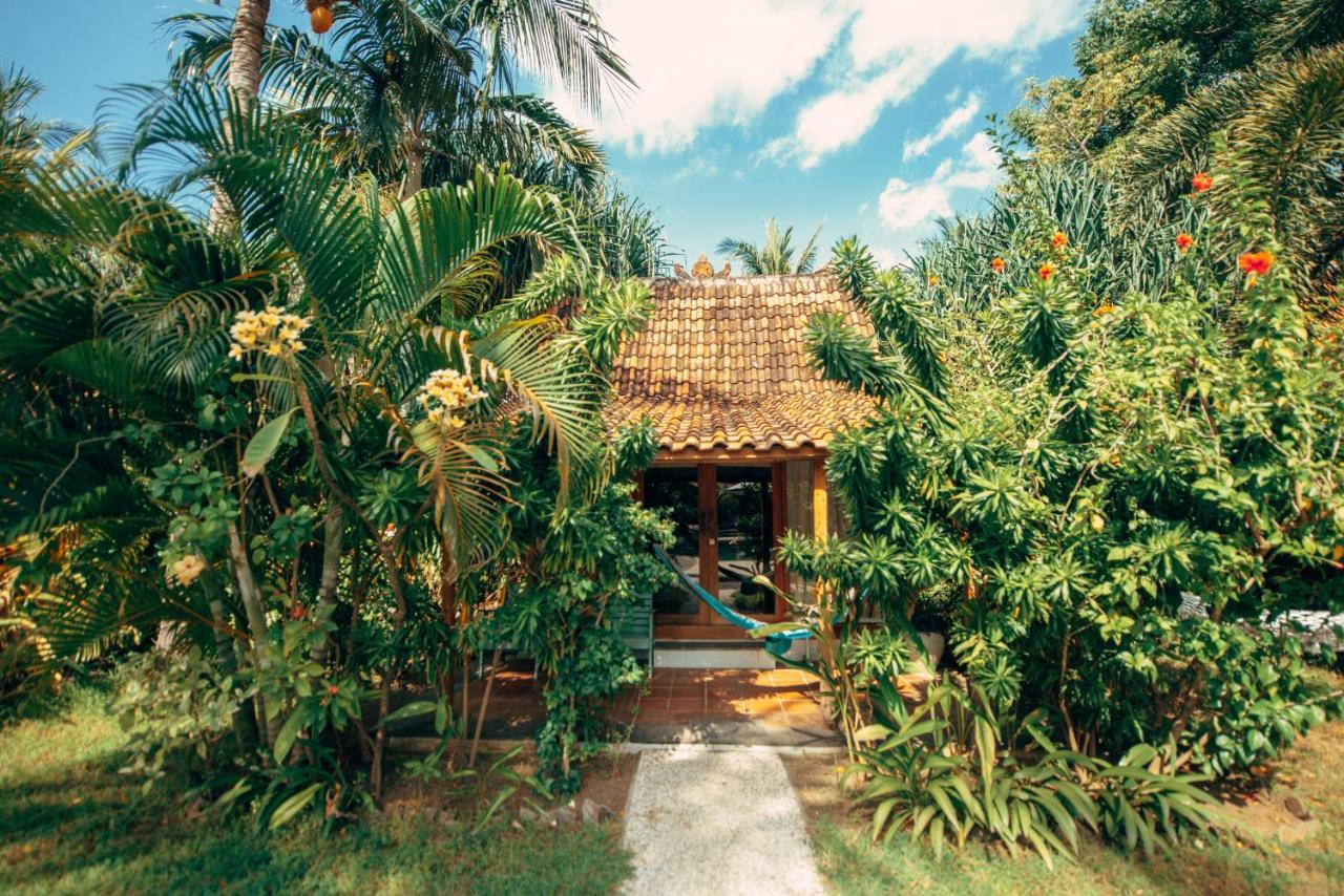 Coconut Garden Resort Quần đảo Gili Ngoại thất bức ảnh