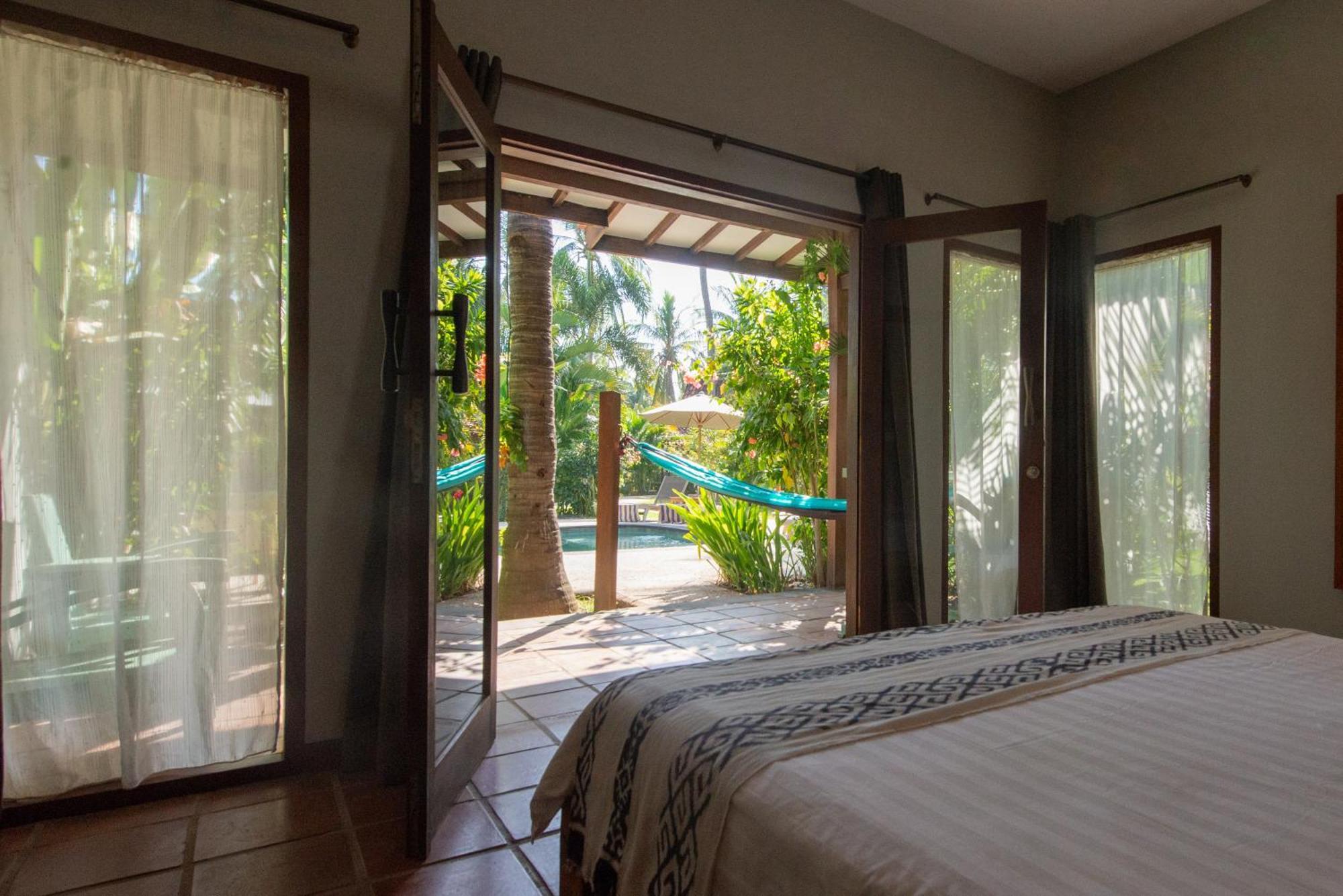 Coconut Garden Resort Quần đảo Gili Ngoại thất bức ảnh