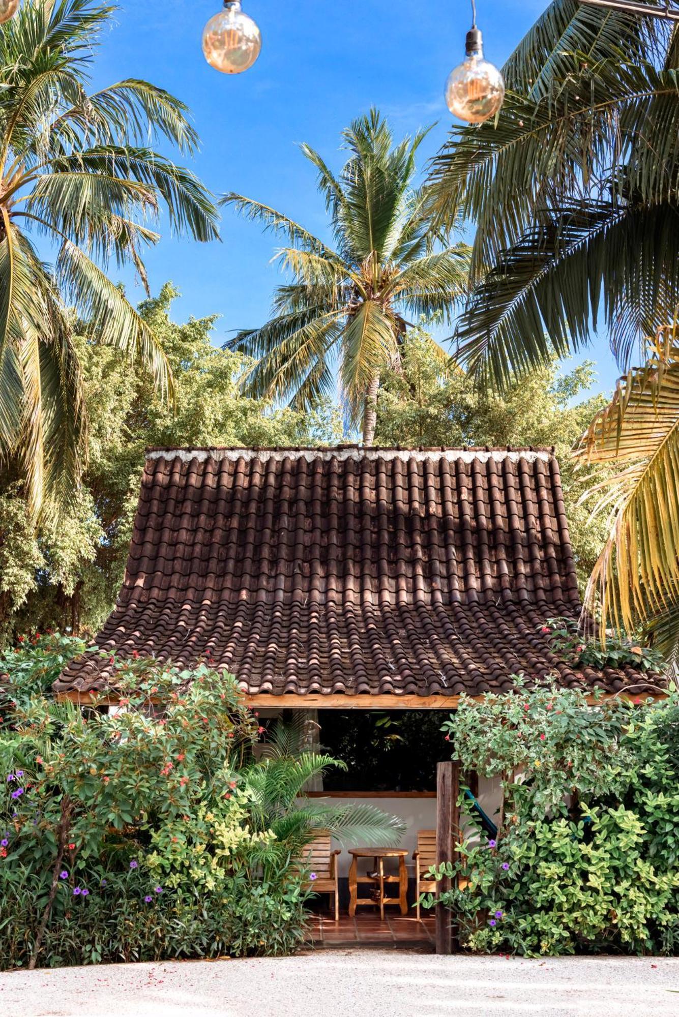Coconut Garden Resort Quần đảo Gili Ngoại thất bức ảnh