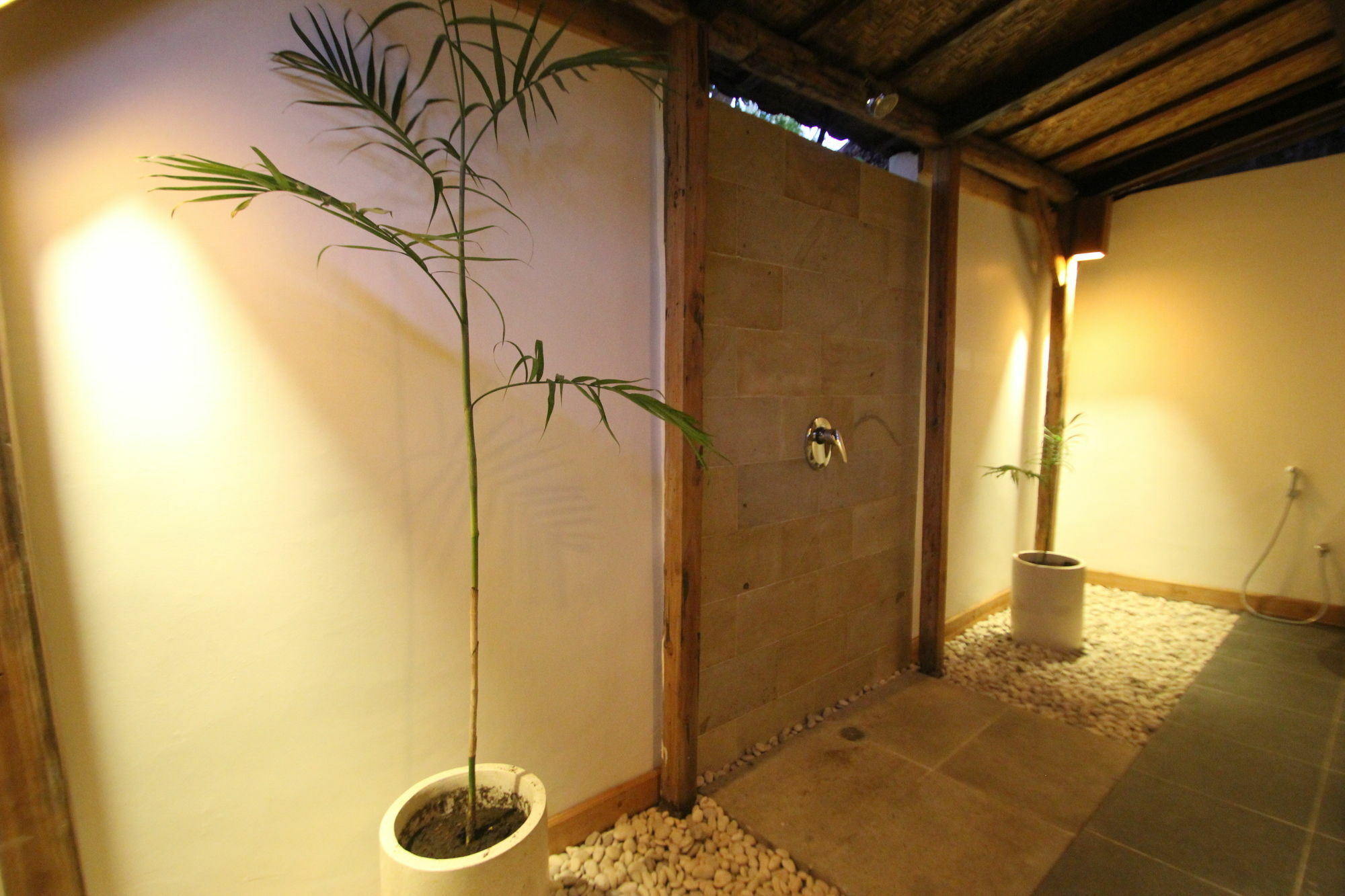 Coconut Garden Resort Quần đảo Gili Ngoại thất bức ảnh